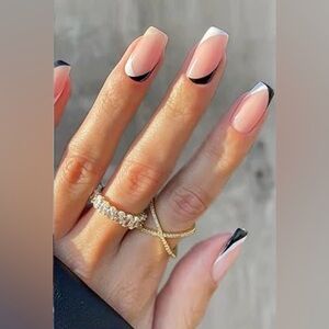 Black & White Tip Press On Nails | 24pc Set w/ Glue, Tabs & File | Chic Nails